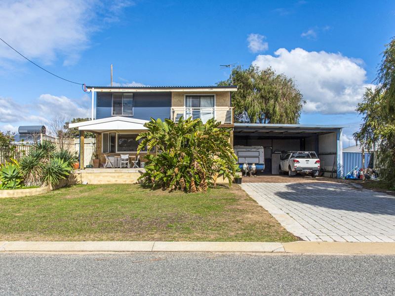 6 Manders Way, Singleton WA 6175