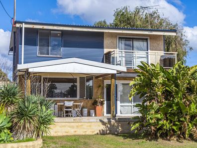 6 Manders Way, Singleton WA 6175