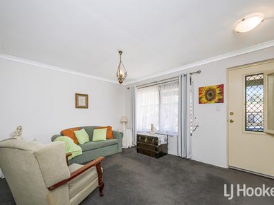24 River Bank Drive, Gosnells WA 6110