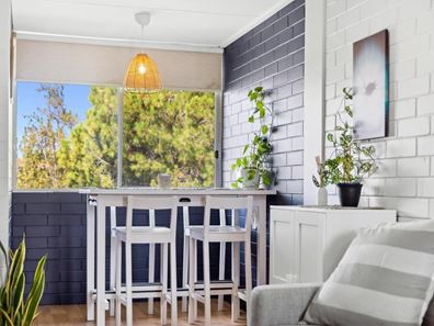 27D/49 Herdsman Parade, Wembley WA 6014