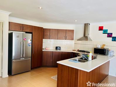 137B Hale Road, Forrestfield WA 6058