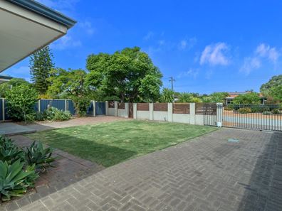 4 Crawley Road, Armadale WA 6112