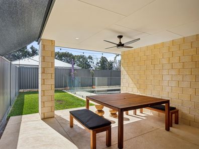 32 Tolmer Street, Henley Brook WA 6055