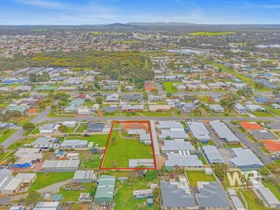 61 Minor Road, Orana WA 6330