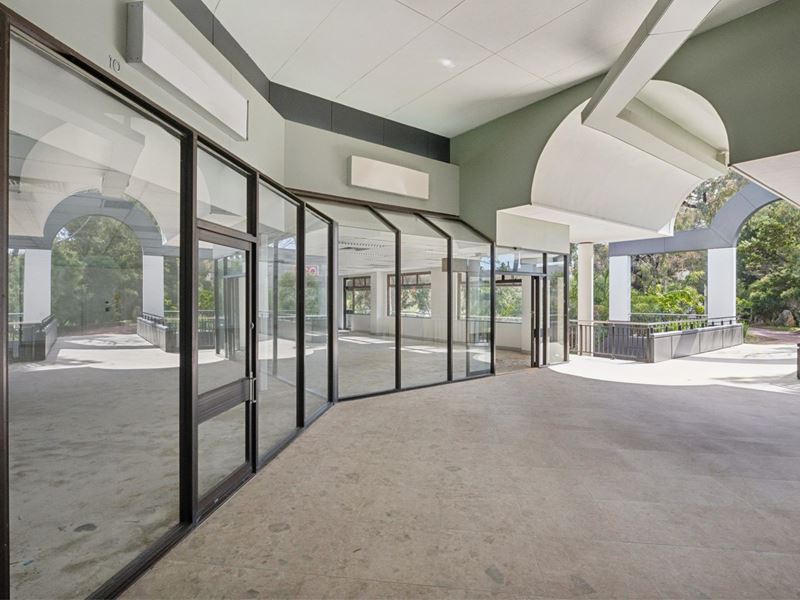 10/173 Davy Street, Booragoon