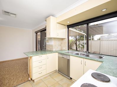11 Downy Green, Mirrabooka WA 6061