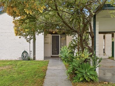 2 Hakea Place, Pinjarra WA 6208