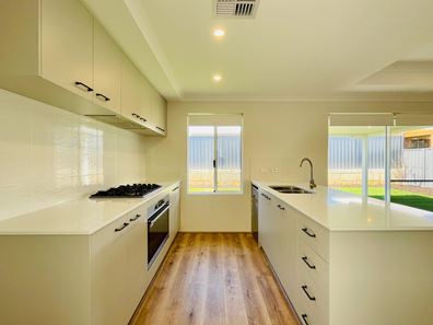 62 Anstey Road, Forrestdale WA 6112