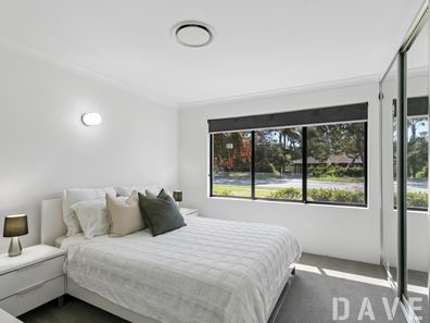4 Sullivan Road, Duncraig WA 6023