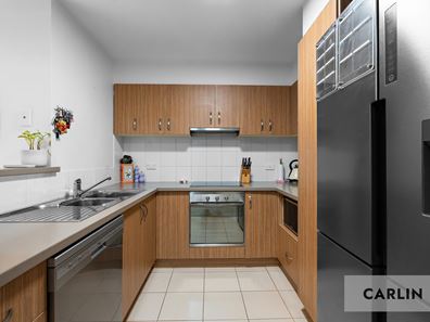 2/105 Wentworth Parade, Success WA 6164