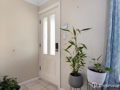24A Davis Street, Boulder WA 6432