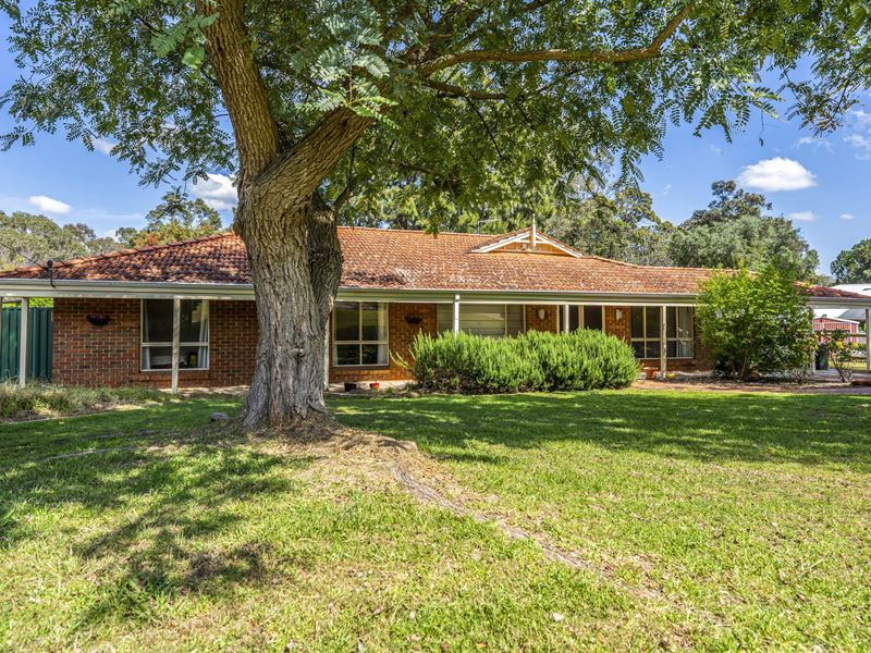 6 Waterside  Pass, Byford WA 6122
