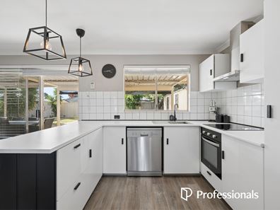 83 Cockman Cross, Stratton WA 6056