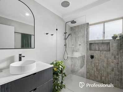 83 Cockman Cross, Stratton WA 6056