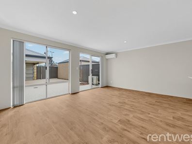 165 Badgerup Ave, Lakelands WA 6180