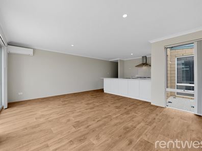 165 Badgerup Ave, Lakelands WA 6180
