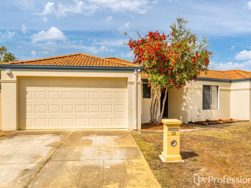 32 Gibb Crescent, Westminster WA 6061