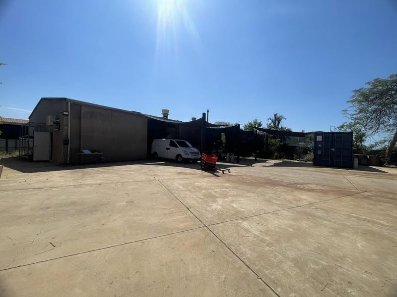 10 Florence Way, Bilingurr