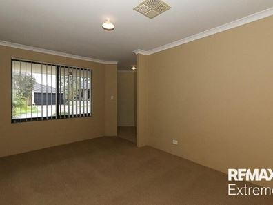 18 Springthorpe Tce, Clarkson WA 6030