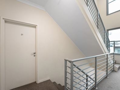 21/30 Malata Avenue, Success WA 6164