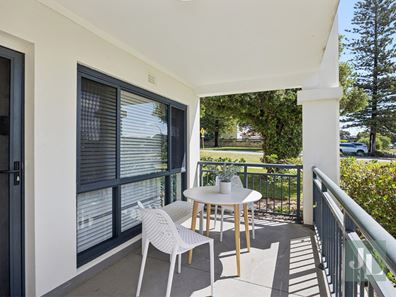 1/118 Broome Street, Cottesloe WA 6011