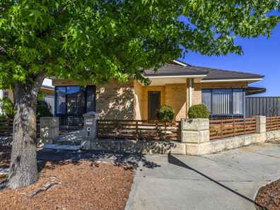 2 Vaspar Link, Aveley WA 6069