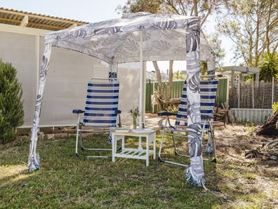 7 Dhu Street, Guilderton WA 6041