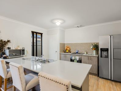 44 Malabar Street, Byford WA 6122
