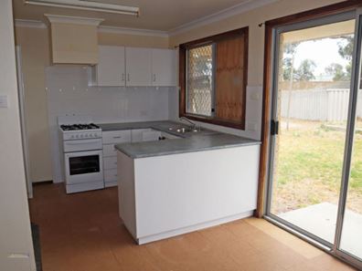 18 Young Place, Nulsen WA 6450