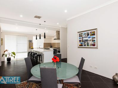 3 Exmouth Place, Thornlie WA 6108