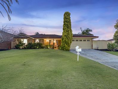 21 Westhaven Drive, Woodvale WA 6026