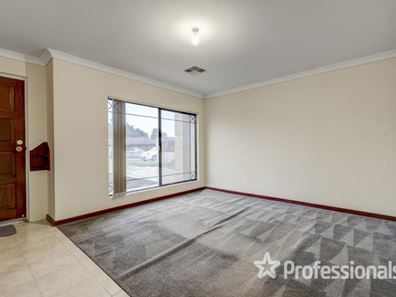 9 Mammoth Court, Ballajura WA 6066