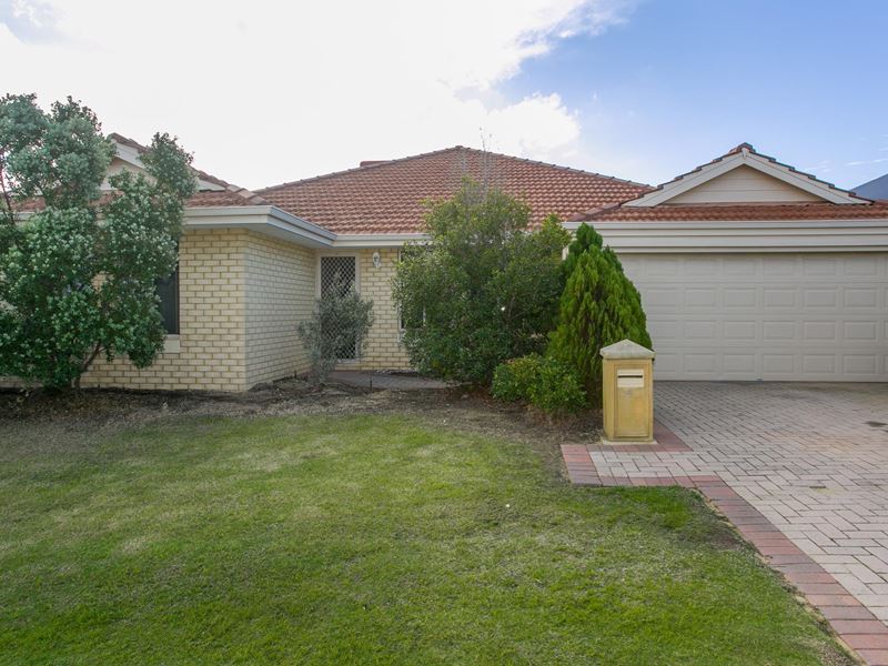 4 Grand Paradiso Parade, Merriwa