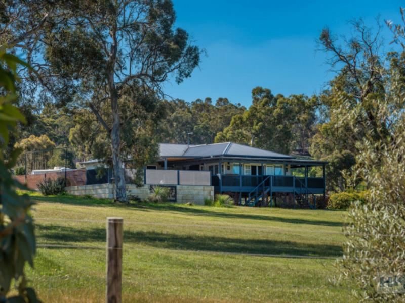 242 Maddern South Road, Chittering