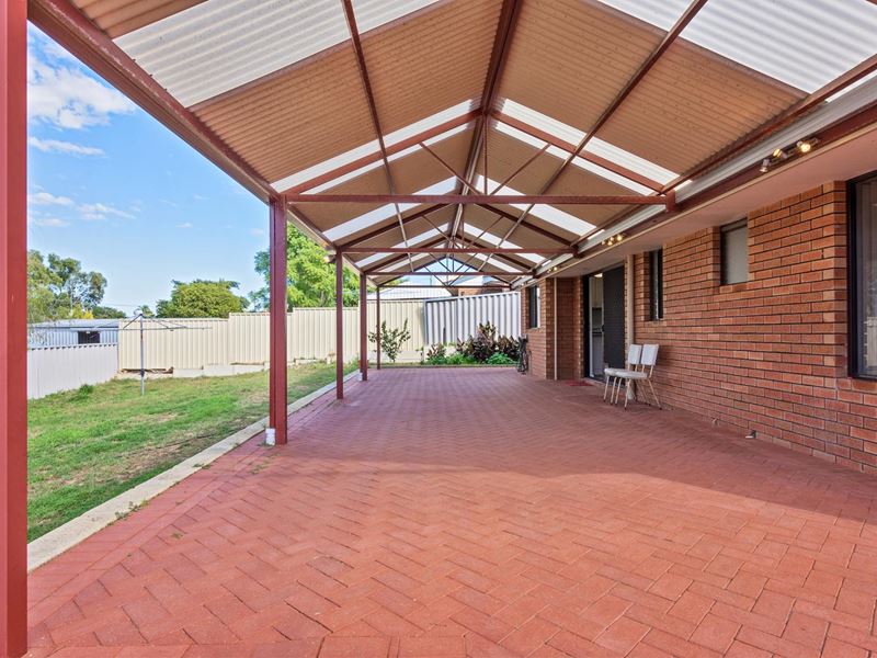 21 Craven Court, Withers WA 6230