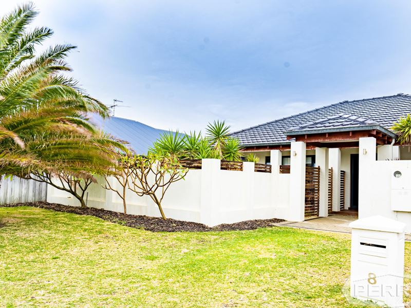 8 Grasshill Grange, Halls Head WA 6210