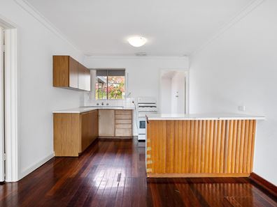 582B MORLEY DRIVE, Morley WA 6062