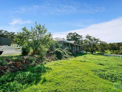 76 Jaldary Trail, Bullsbrook WA 6084