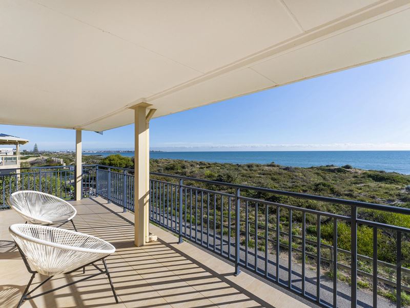 1/12 Quamby Court, Silver Sands
