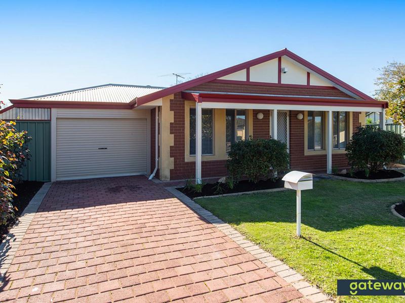 6 Tozer Loop, Atwell WA 6164