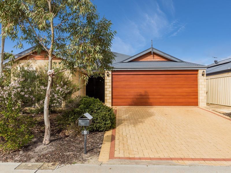 5 Jacksonia Promenade, Success