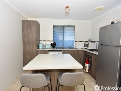 4 Honeysuckle Mews, Baldivis WA 6171
