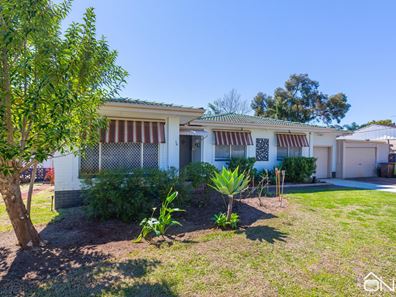 16 Crandon Street, Gosnells WA 6110