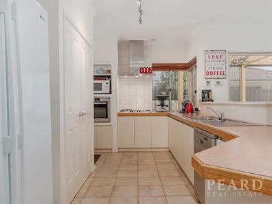 141 Grand Ocean Boulevard, Port Kennedy WA 6172