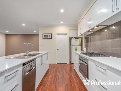47 Lomond Way, Seville Grove WA 6112