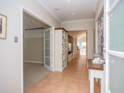 210 Lakey Street, Southern River WA 6110