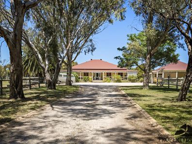 25 Dayana Drive, Woorree WA 6530