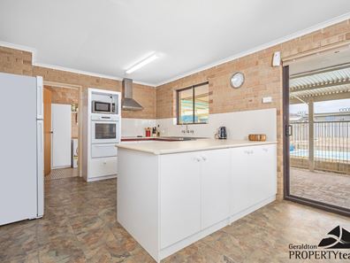 44 Pinyali Way, Waggrakine WA 6530