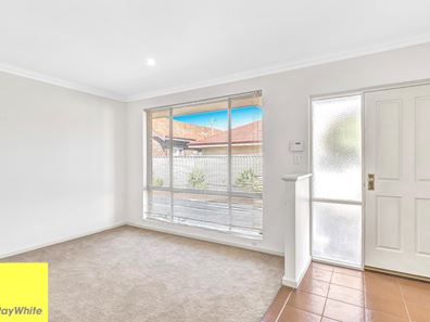 2/11 Mansell Street, Morley WA 6062