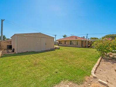 2 Shell Close, Cooloongup WA 6168